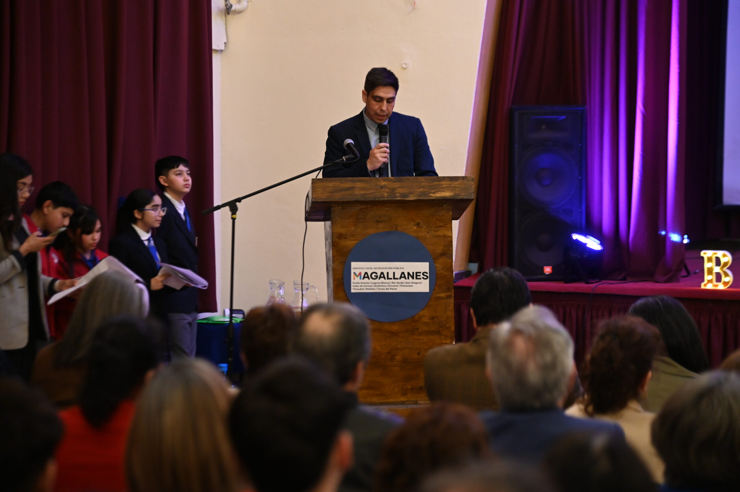 SLEP Magallanes homenajeó a docentes y asistentes que se jubilan tras décadas al servicio de los estudiantes de educación pública